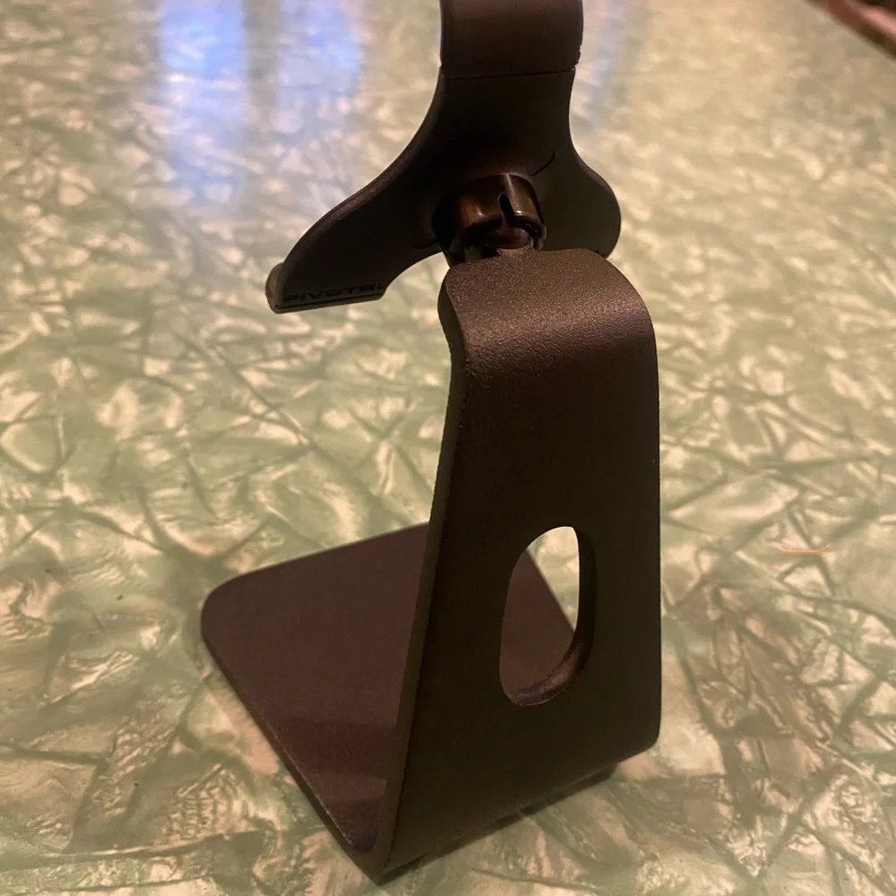 Heavy Duty Vintage Powder-Coated Black Steel “Podium” IPhone 3G Cell Phone Stand